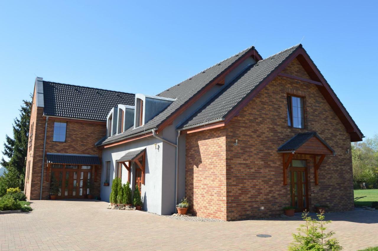 Vila Lipa Nový Bor Exteriör bild