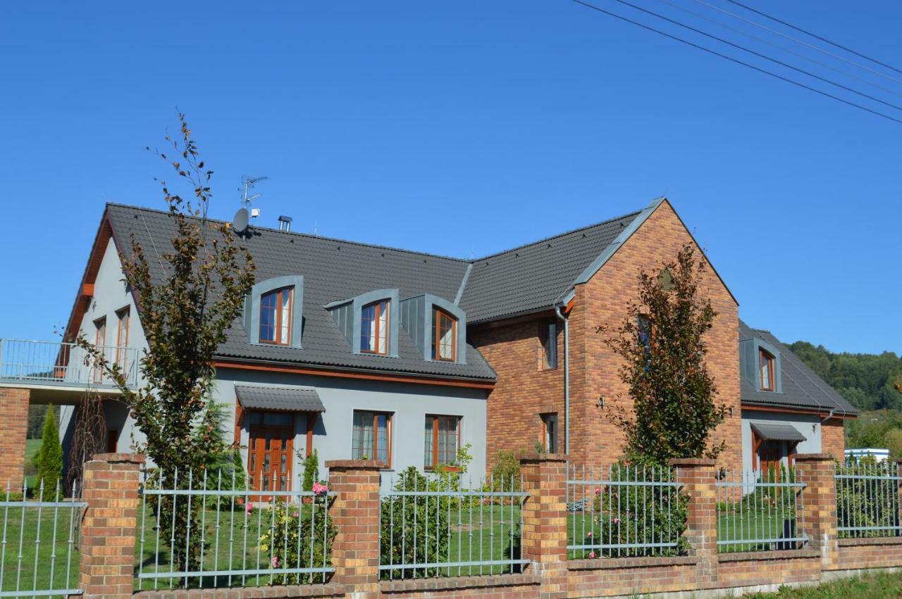 Vila Lipa Nový Bor Exteriör bild