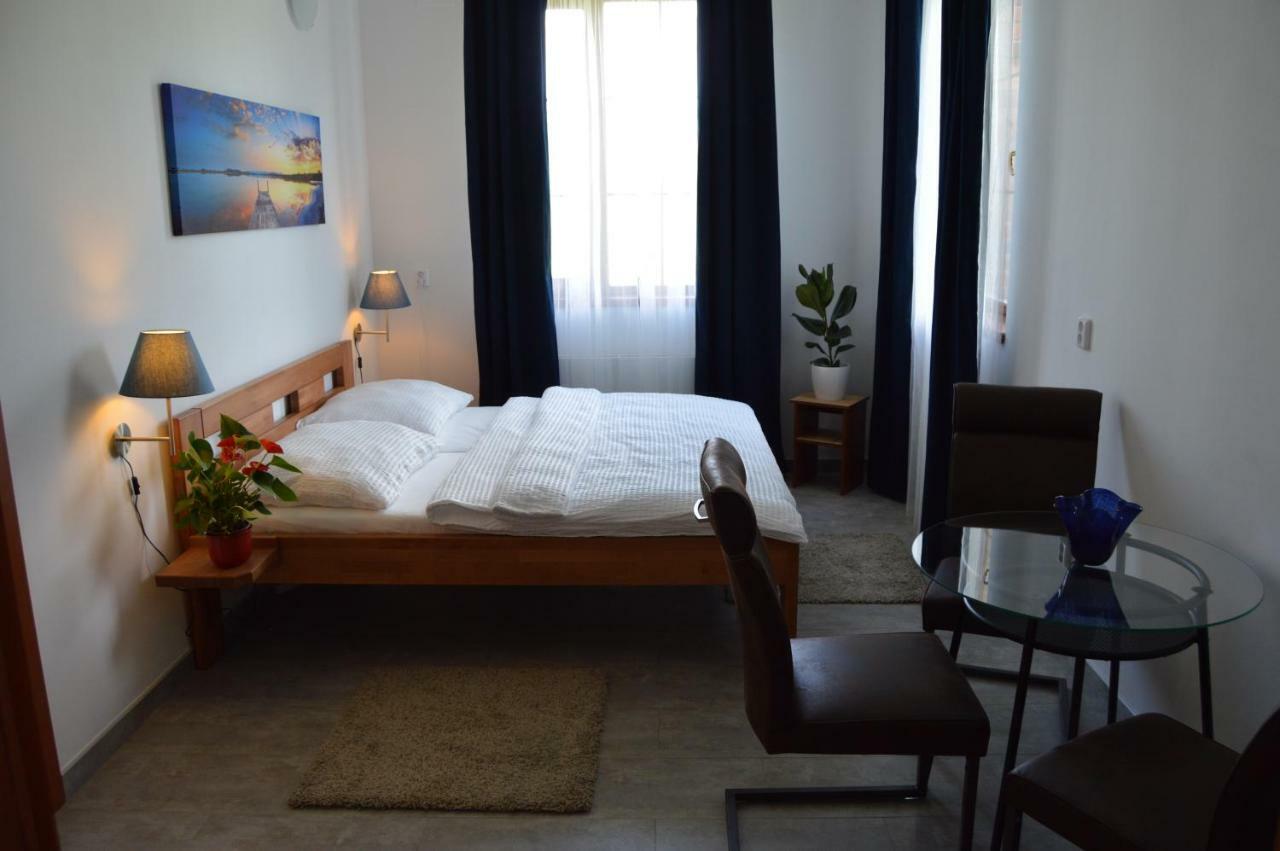 Vila Lipa Nový Bor Exteriör bild